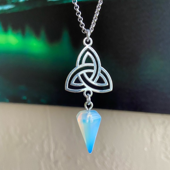Handmade Celtic knot triangle & opalite pendulum stainless steel chain necklace - Picture 4 of 11
